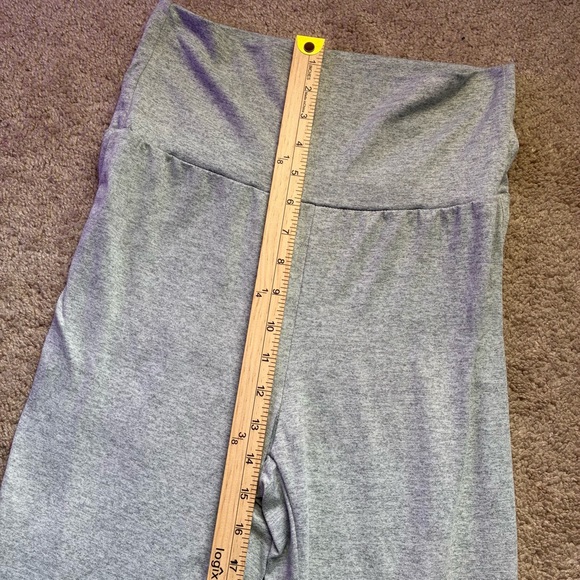 Gray Long Sleeve Top and Pants Set - Picture 15 of 16